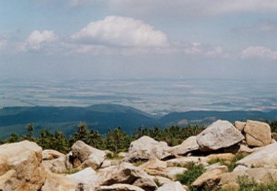 Farbphoto: Blick vom Brocken im Harz am 21. Juni 2008. Photo: Dr.A.B..