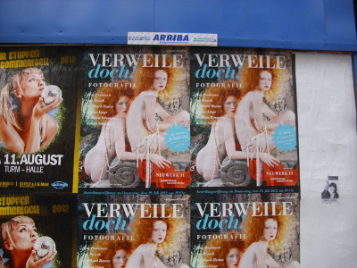 Farbfoto: Plakatwand in Halle am 31. August im Jahre 2012. Fotgraf: Bernd Paepcke. 