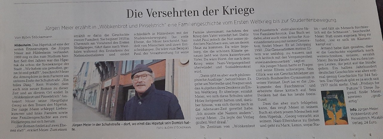 Ein Zeitungsausschnitt mit Informationen über einen Roman in dem das Hipetuk vorkommt der mir aus Hildesheim geschickt wurde. Farbfoto von Björn Stöckemann.