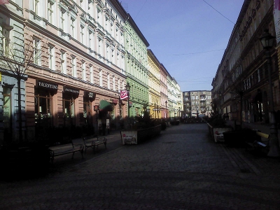 Farbfoto: Eine Straße in Stettin im März des Jahres 2012. Fotografin: Justyna Herc.