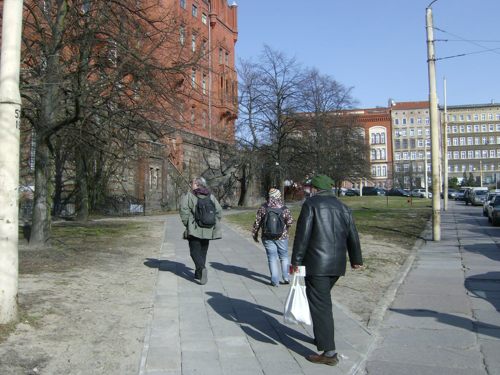 Farbfoto: Von links nach rechts: Erwin Thomasius, Justyna Herc und ... in Stettin in Polen im März des Jahres 2012. Fotograf: R.I.
